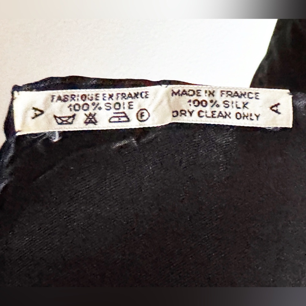 Hermes Carre 90 Carrosses d’Or Silk Scarf by Rybal - Picture 6 of 11